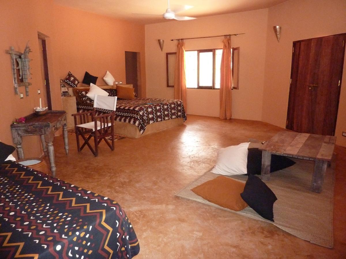 Chapwani Private Island Hotel Grave Island Room photo